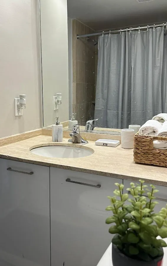 Apartamento Hello,Crescent Montreal