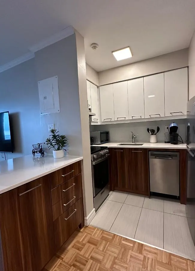 Hello,Crescent Apartment Montreal